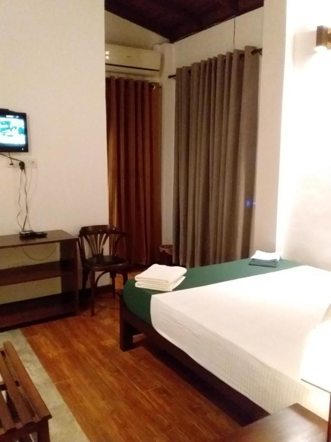 Forest Edge Villa Anuradhapura Δωμάτιο φωτογραφία