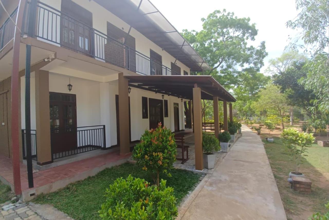 Forest Edge Villa Anuradhapura Εξωτερικό φωτογραφία